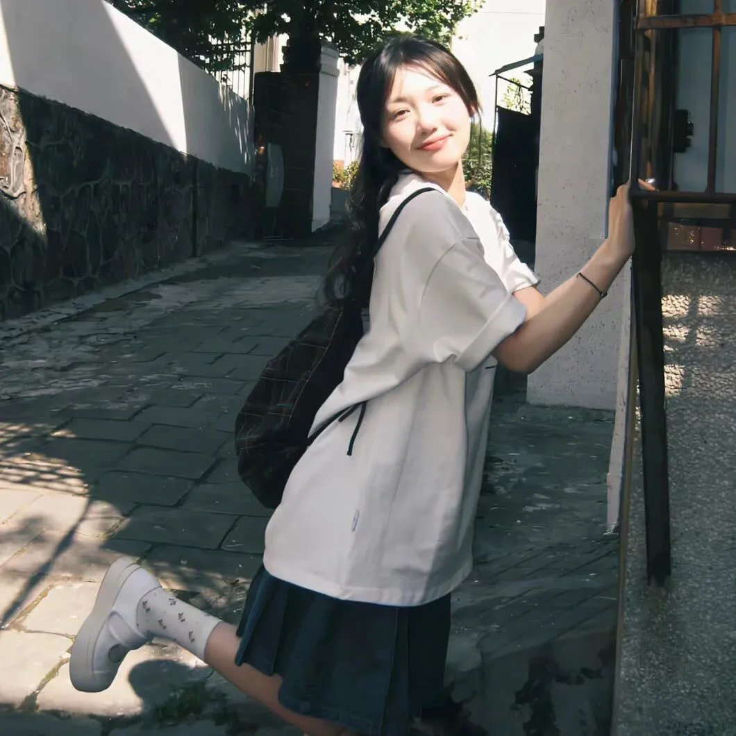 女恶魔人